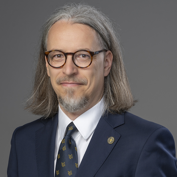 prof. UMK Adam Kola
